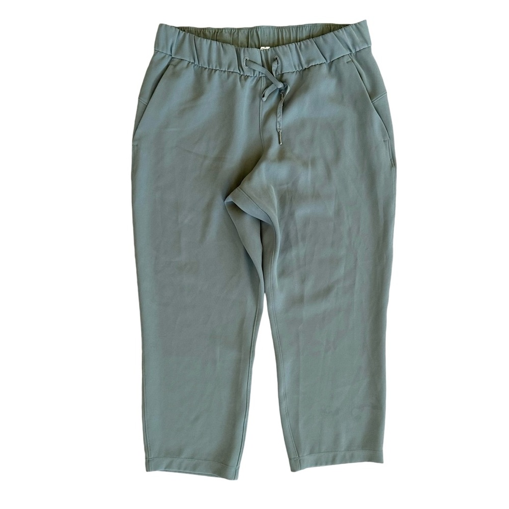 Lululemon On The Fly Crop Woven 23" Drawstring Pants in Grey Sage Size 10 - Picture 2 of 10